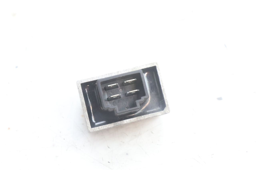 photo de LICHTMASCHINENREGLER PEUGEOT KISBEE 4T 50 (2010 - 2017) - Zoom auf Gebrauchszustand