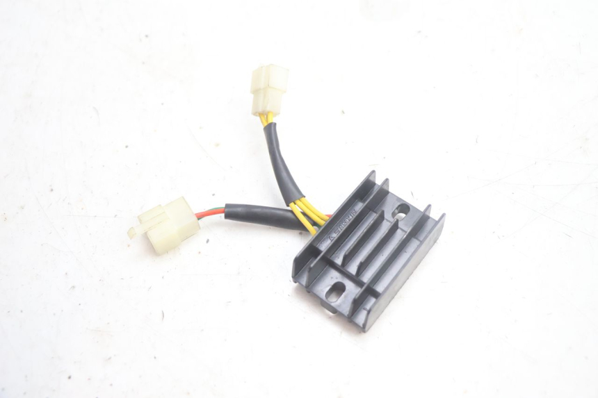 photo de LICHTMASCHINENREGLER PEUGEOT KISBEE 4T 50 (2018 - 2022) - Hauptansicht
