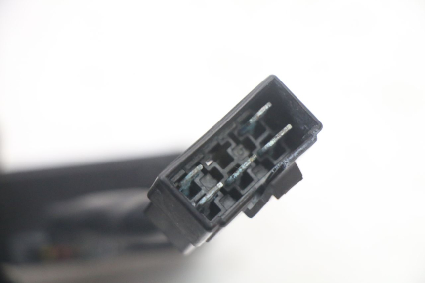 photo de REGLER LICHTMASCHINE KYMCO PEOPLE S 125 (2000 - 2008) - Alternative Perspektive