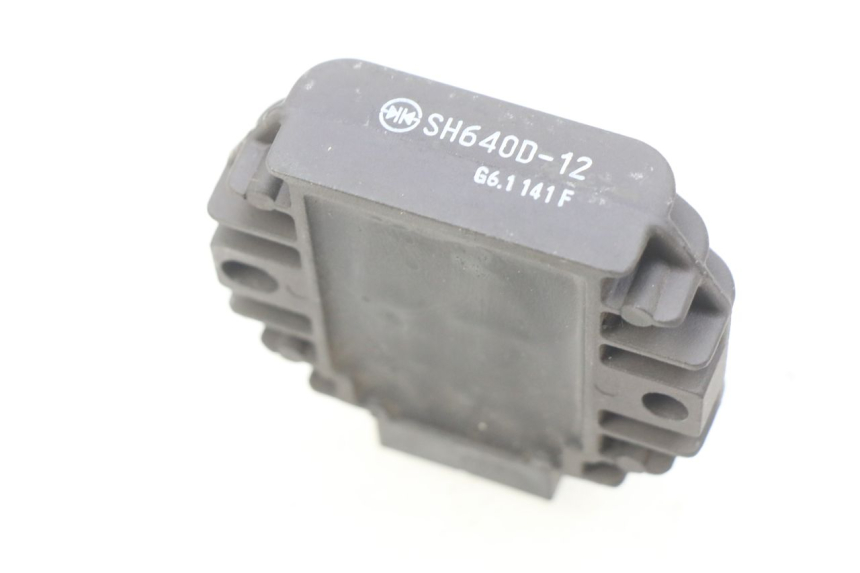 photo de SPANNUNGSREGLER PIAGGIO LIBERTY IGET 4T 50 (2015 - 2020) - Detailansicht des Bauteils