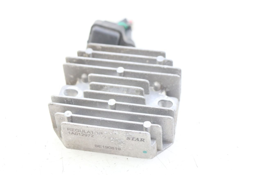 photo de SPANNUNGSREGLER PIAGGIO LIBERTY IGET 4T 50 (2015 - 2020) - Detailansicht des Bauteils