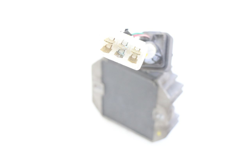 photo de SPANNUNGSREGLER PIAGGIO LIBERTY IGET 4T 50 (2015 - 2020) - Alternative Perspektive