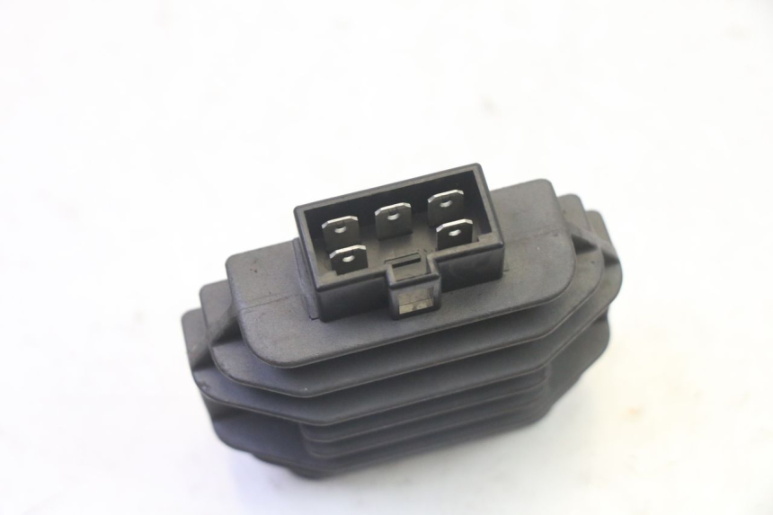 photo de REGLER LICHTMASCHINE PIAGGIO LIBERTY 125 (1998 - 2008) - Alternative Perspektive