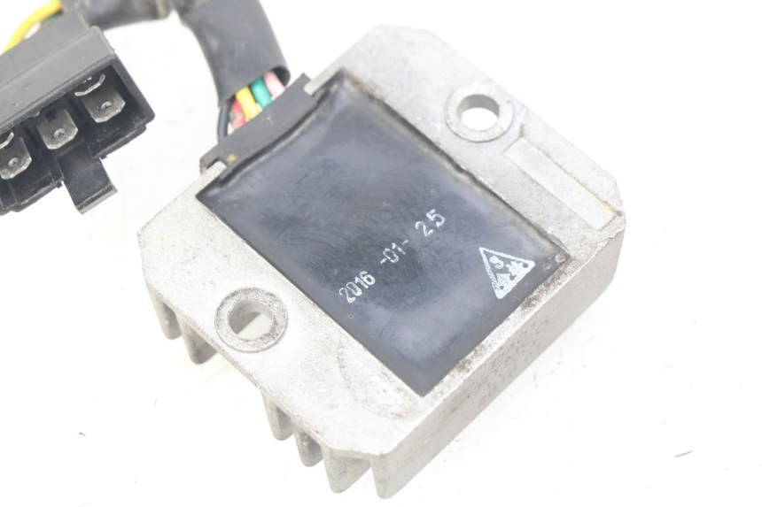 photo de REGLER LICHTMASCHINE KYMCO LIKE 2T 50 (2009 - 2018) - Detailansicht des Bauteils