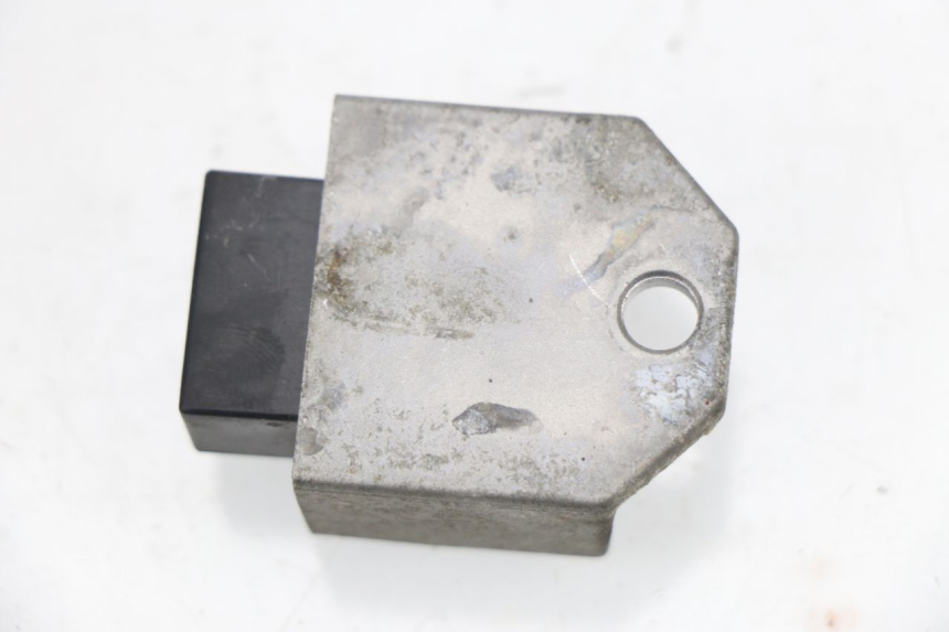 photo de LICHTMASCHINENREGLER PEUGEOT LUDIX 50 (2005 - 2007) - Detailansicht des Bauteils