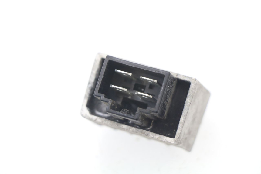 photo de LICHTMASCHINENREGLER PEUGEOT LUDIX 50 (2008 - 2017) - Zoom auf Gebrauchszustand