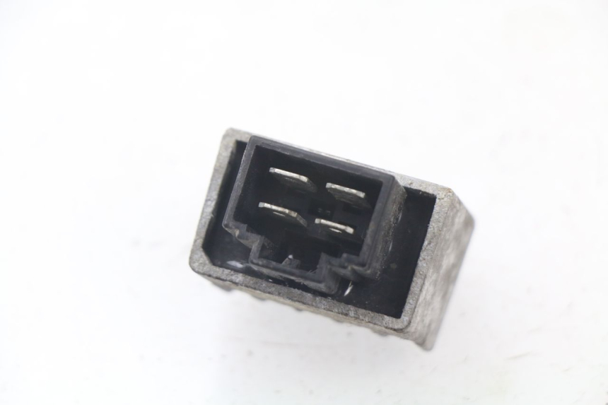 photo de LICHTMASCHINENREGLER PEUGEOT LUDIX 50 (2008 - 2017) - Zoom auf Gebrauchszustand