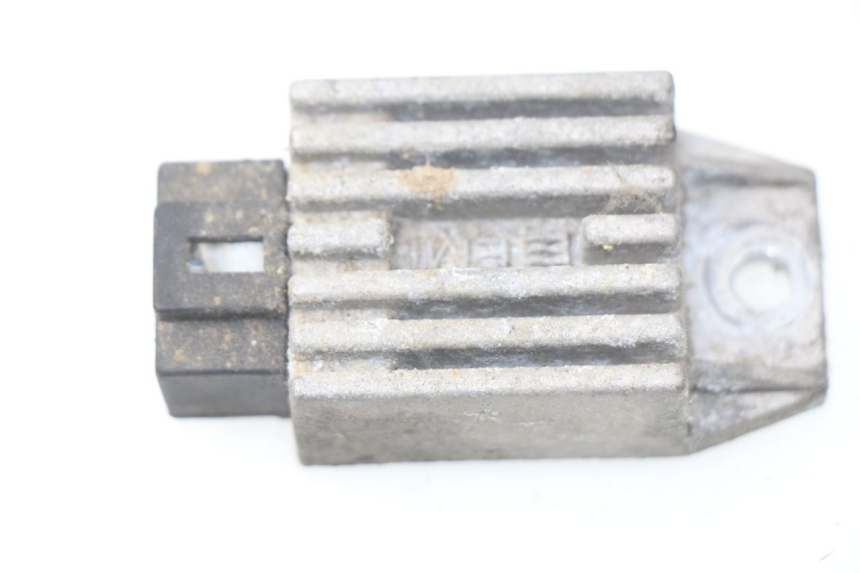 photo de LICHTMASCHINENREGLER PEUGEOT LUDIX 50 (2008 - 2017) - Hauptansicht