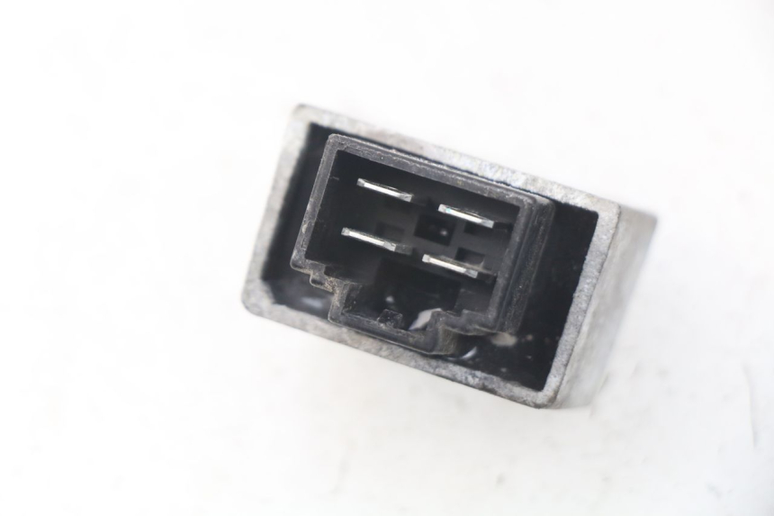 photo de LICHTMASCHINENREGLER PEUGEOT LUDIX 50 (2008 - 2017) - Zoom auf Gebrauchszustand