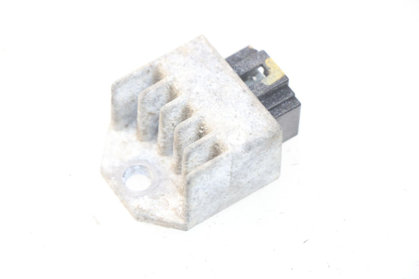 photo de LICHTMASCHINENREGLER PEUGEOT LUDIX 50 (2005 - 2007) - Alternative Perspektive