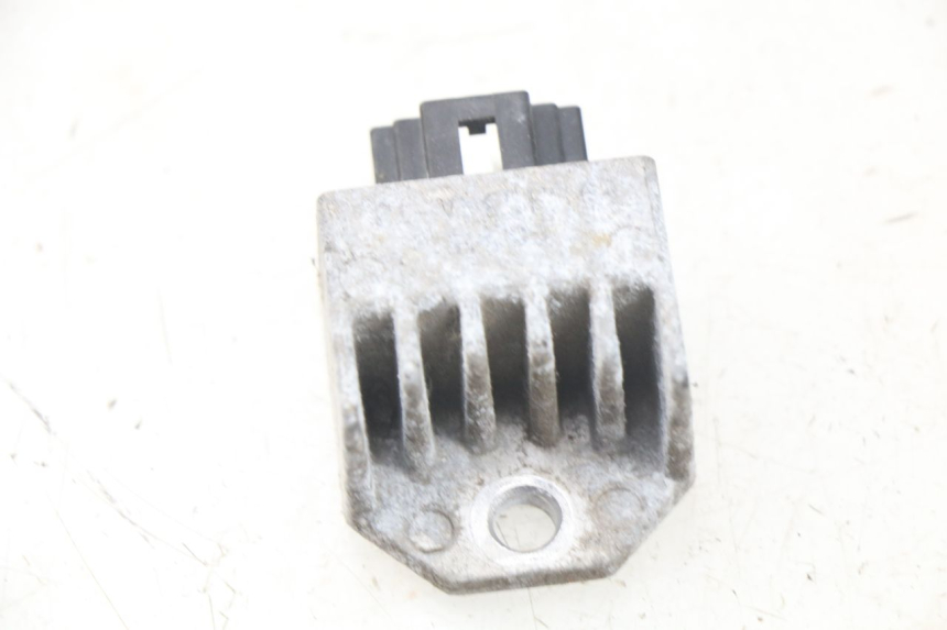 photo de LICHTMASCHINENREGLER PEUGEOT LUDIX 50 (2008 - 2017) - Zoom auf Gebrauchszustand