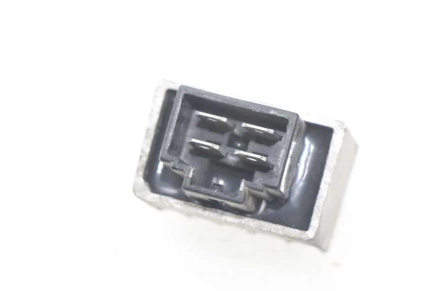 photo de LICHTMASCHINENREGLER PEUGEOT LUDIX 50 (2008 - 2017) - Zoom auf Gebrauchszustand