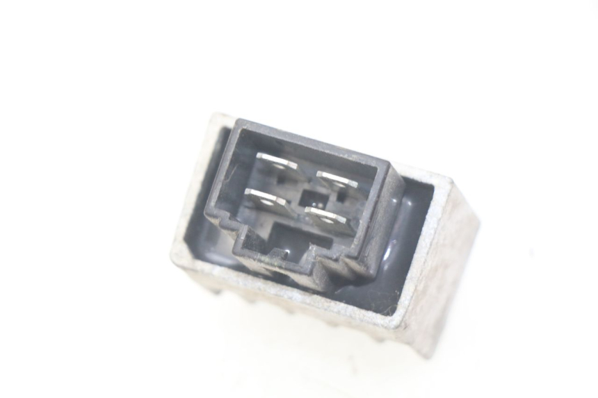 photo de LICHTMASCHINENREGLER PEUGEOT LUDIX 50 (2005 - 2007) - Detailansicht des Bauteils