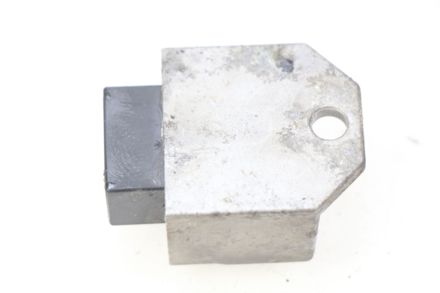 photo de LICHTMASCHINENREGLER PEUGEOT LUDIX 50 (2008 - 2017) - Detailansicht des Bauteils