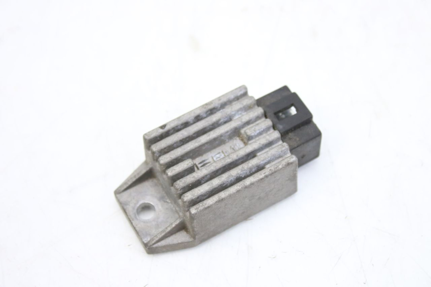 photo de LICHTMASCHINENREGLER PEUGEOT LUDIX 50 (2008 - 2017) - Detailansicht des Bauteils