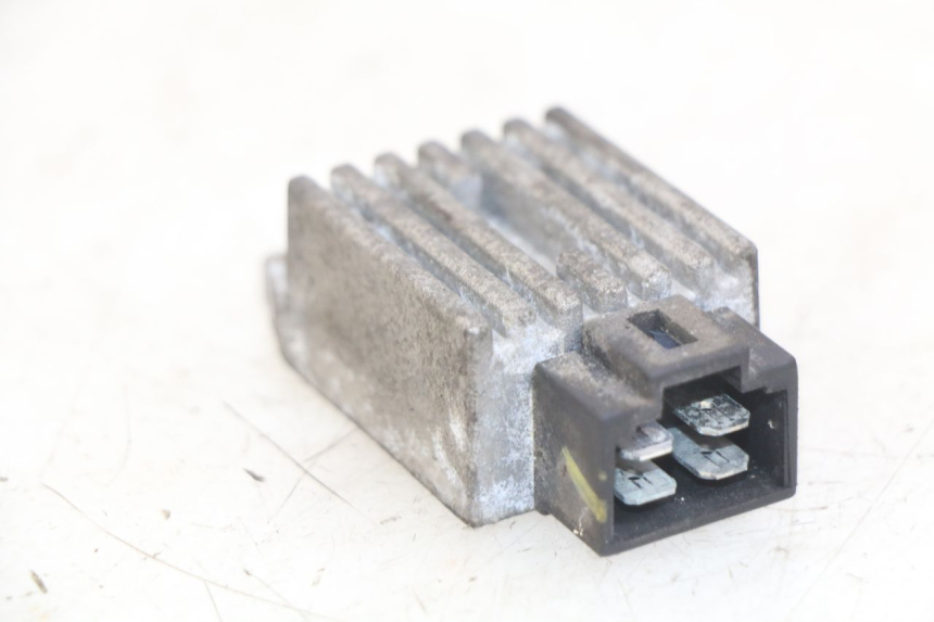 photo de LICHTMASCHINENREGLER PEUGEOT LUDIX 50 (2005 - 2007) - Zoom auf Gebrauchszustand