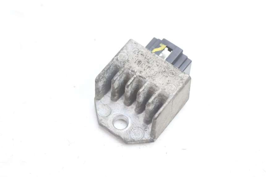 photo de REGLER LICHTMASCHINE PEUGEOT LUDIX ONE 14P 50 (2004 - 2013) - Hauptansicht