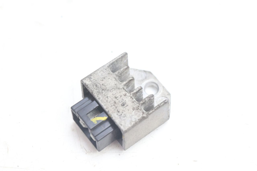 photo de REGLER LICHTMASCHINE PEUGEOT LUDIX ONE 14P 50 (2004 - 2013) - Alternative Perspektive