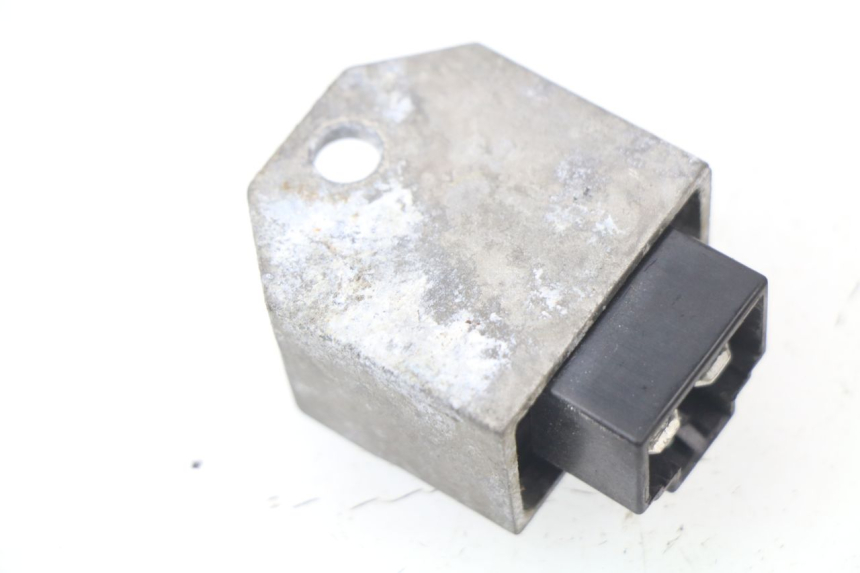 photo de REGLER LICHTMASCHINE PEUGEOT LUDIX ONE 50 (2004 - 2006) - Detailansicht des Bauteils