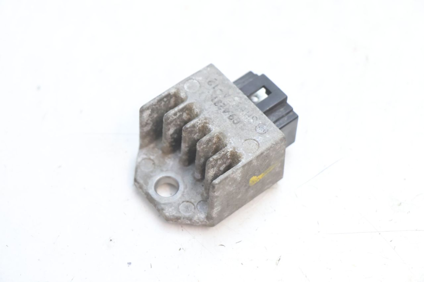 photo de REGLER LICHTMASCHINE PEUGEOT LUDIX ONE 50 (2004 - 2013) - Hauptansicht
