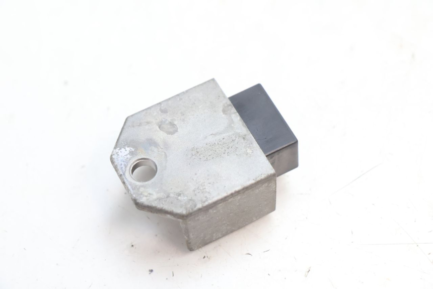 photo de REGLER LICHTMASCHINE PEUGEOT LUDIX ONE 50 (2004 - 2013) - Zoom auf Gebrauchszustand