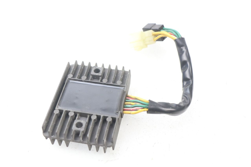 photo de REGLER LICHTMASCHINE DUCATI M796 MONSTER 796 (2010 - 2014) - Detailansicht des Bauteils