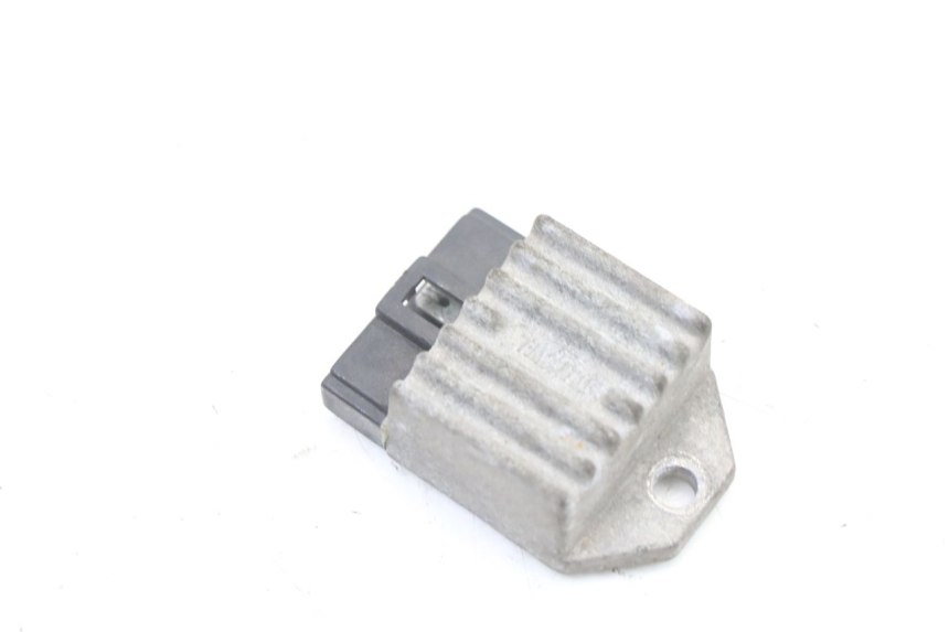 photo de SPANNUNGSREGLER MBK BOOSTER NEXT GENERATION 50 (1995 - 1998) - Detailansicht des Bauteils