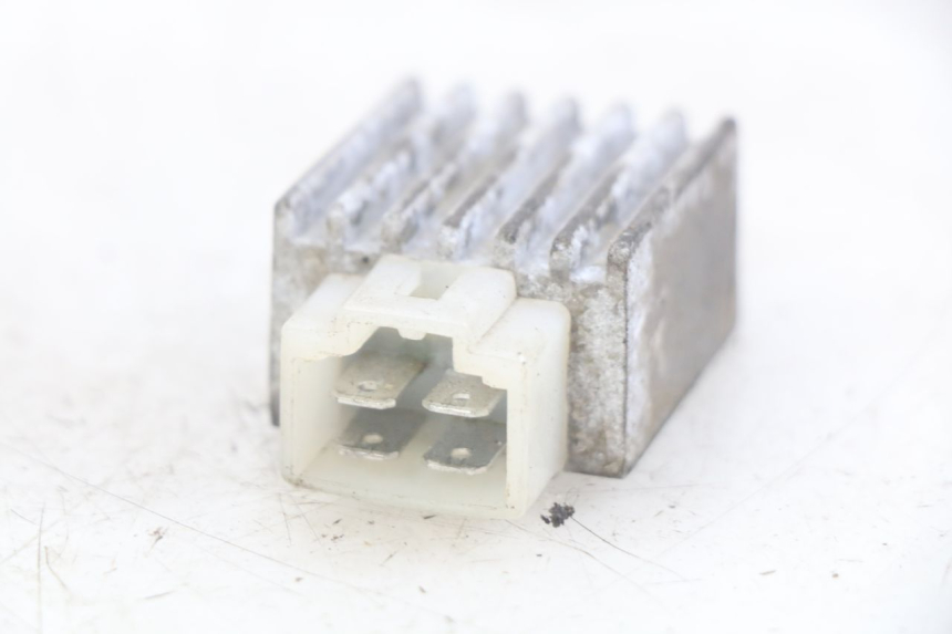 photo de LADEREGLER SYM MIO 50 (2011 - 2017) - Detailansicht des Bauteils