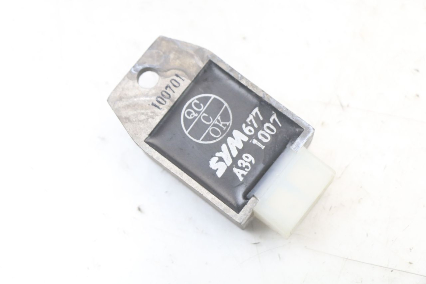 photo de LADEREGLER SYM MIO 50 (2011 - 2017) - Alternative Perspektive