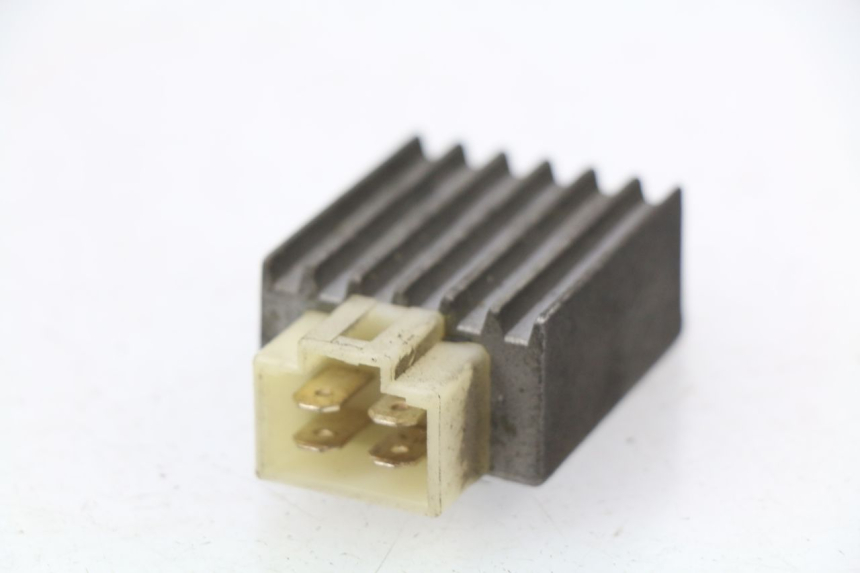 photo de REGLER LICHTMASCHINE LINHAI MONARCH 125 (2003 - 2005) - Zoom auf Gebrauchszustand