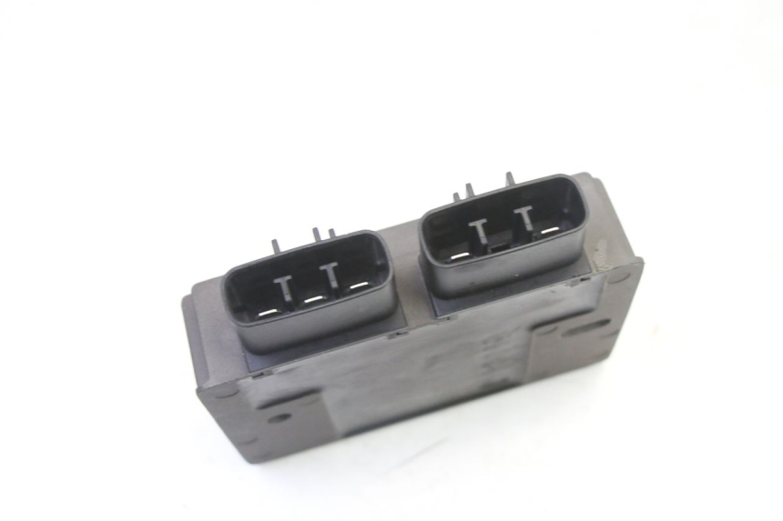 photo de REGLER LICHTMASCHINE PIAGGIO MP3 HPE 310 (2024 - 2025) - Zoom auf Gebrauchszustand