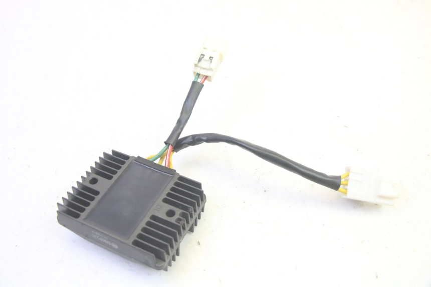 photo de REGLER LICHTMASCHINE PIAGGIO MP3 HPE 350 (2018 - 2020) - Technische Nahaufnahme