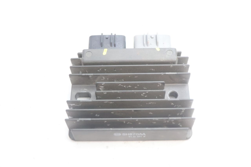 photo de REGLER LICHTMASCHINE PIAGGIO MP3 HPE 530 (2022 - 2026) - Detailansicht des Bauteils