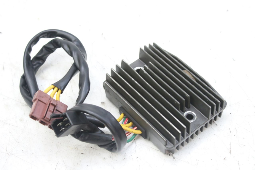 photo de LICHTMASCHINENREGLER PIAGGIO MP3 RL 250 (2006 - 2010) - Zoom auf Gebrauchszustand