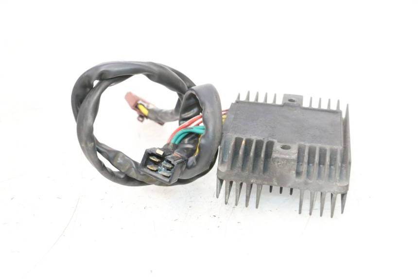 photo de LICHTMASCHINENREGLER PIAGGIO MP3 RL 250 (2006 - 2010) - Alternative Perspektive