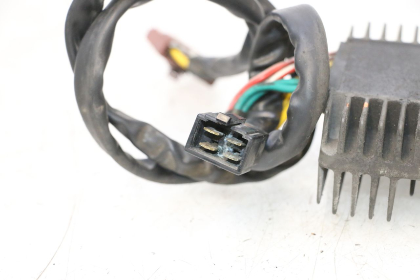 photo de LICHTMASCHINENREGLER PIAGGIO MP3 RL 250 (2006 - 2010) - Technische Nahaufnahme