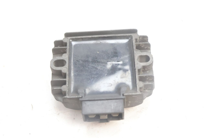 photo de SPANNUNGSREGLER PIAGGIO MP3 125 (2006 - 2014) - Detailansicht des Bauteils