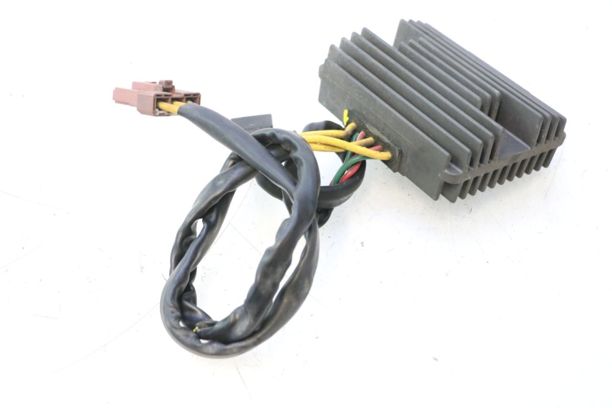 photo de LICHTMASCHINENREGLER PIAGGIO MP3 500 (2011 - 2015) - Kennzeichnungen und Originalreferenzen