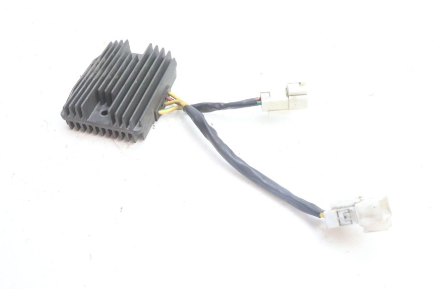 photo de REGLER LICHTMASCHINE PIAGGIO MP3 500 (2016 - 2018) - Alternative Perspektive