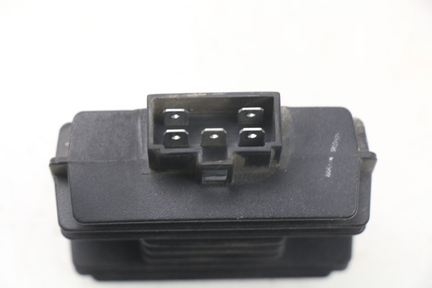 photo de REGLER LICHTMASCHINE MBK MW TRYPTIK 125 (2017 - 2022) - Alternative Perspektive