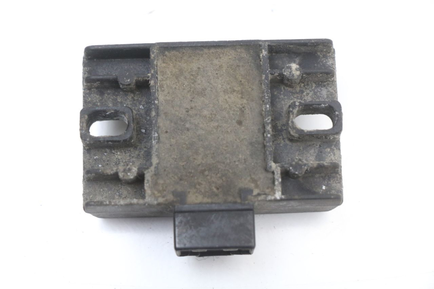 photo de REGLER LICHTMASCHINE MBK MW TRYPTIK 125 (2014 - 2016) - Detailansicht des Bauteils