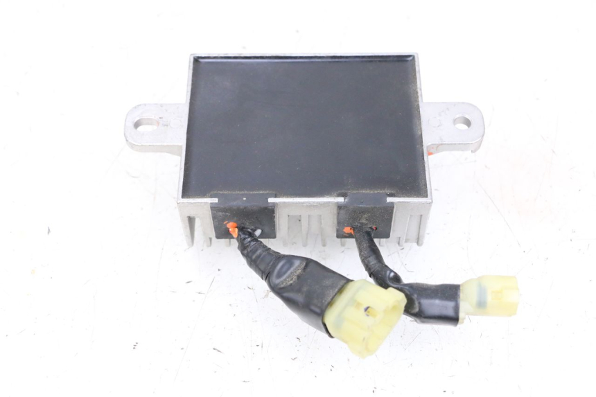 photo de REGLER LICHTMASCHINE YAMAHA NEO'S CORE 1 (2022 - 2026) - Technische Nahaufnahme