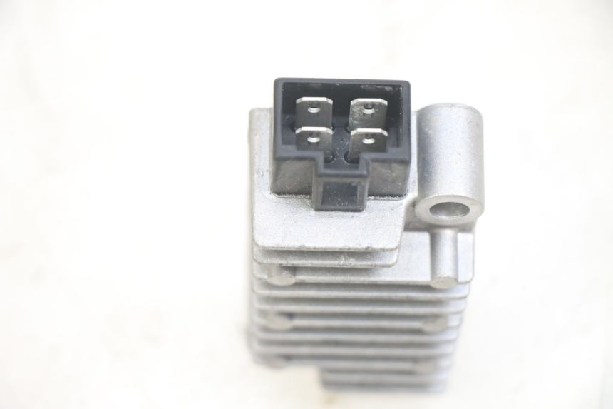 photo de LADEREGLER YAMAHA NEOS NEO'S 4T 50 (2008 - 2016) - Zoom auf Gebrauchszustand