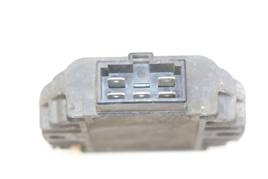 photo de SPANNUNGSREGLER GILERA NEXUS 125 (2007 - 2009) - Zoom auf Gebrauchszustand