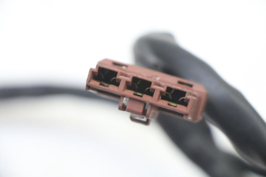 photo de SPANNUNGSREGLER GILERA NEXUS 125 (2009 - 2013) - Details der Befestigungspunkte