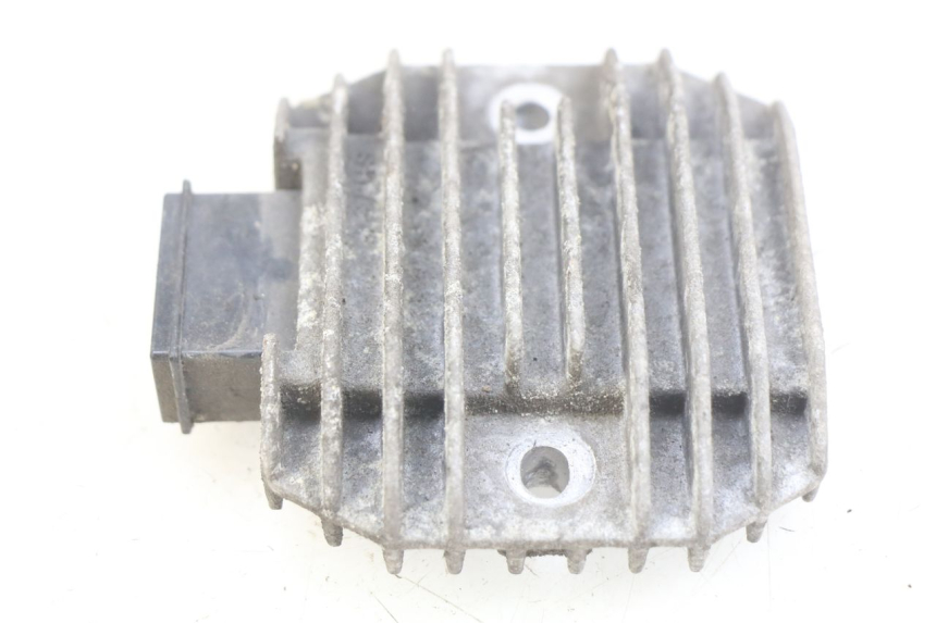 photo de SPANNUNGSREGLER HONDA NHX LEAD 110 (2008 - 2010) - Hauptansicht