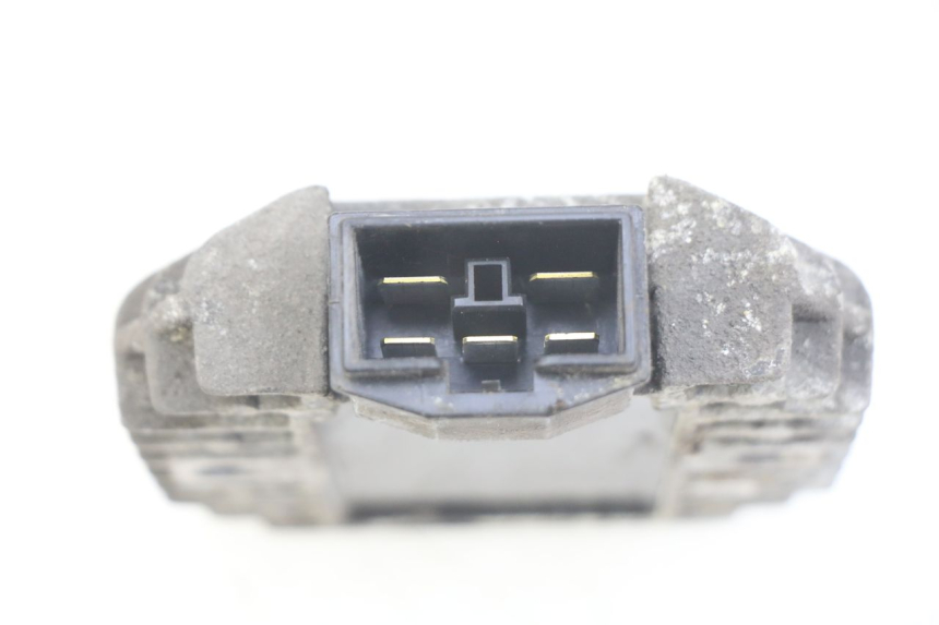 photo de SPANNUNGSREGLER HONDA NHX LEAD 110 (2008 - 2010) - Zoom auf Gebrauchszustand