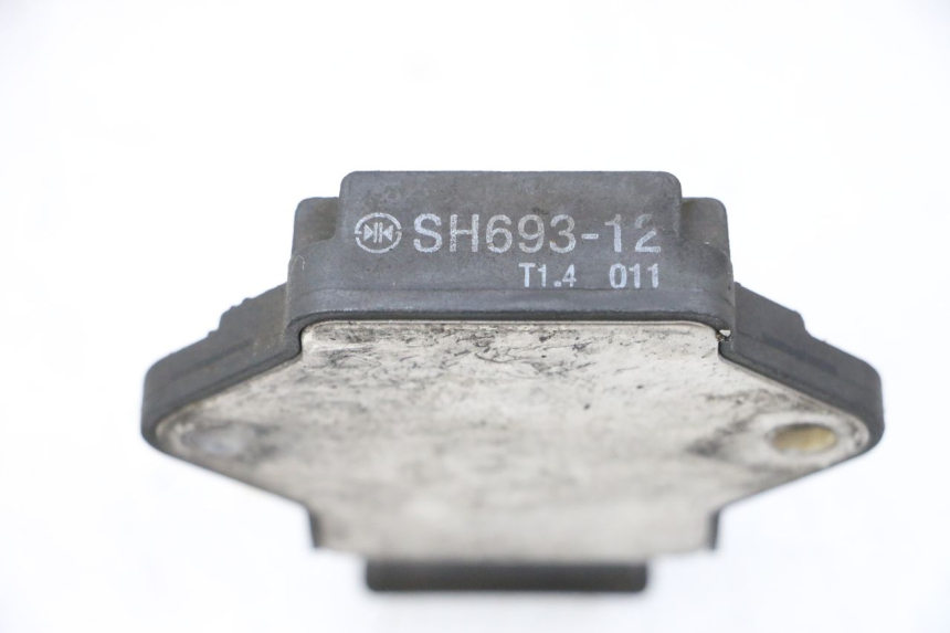 photo de REGLER LICHTMASCHINE HONDA NSR R 125 (1994 - 2003) - Detailansicht des Bauteils