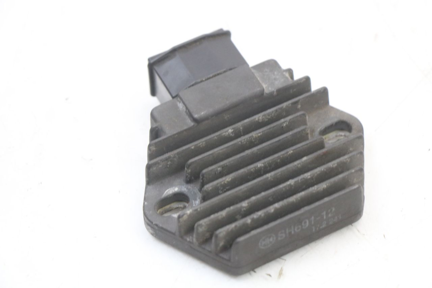 photo de LICHTMASCHINENREGLER HONDA NTV DEAUVILLE 650 (1998 - 2001) - Detailansicht des Bauteils