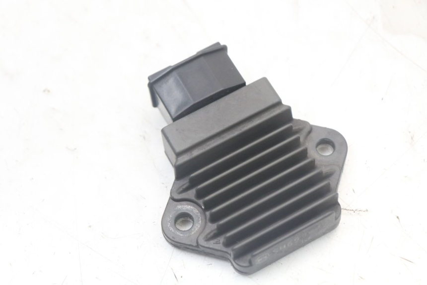 photo de LICHTMASCHINENREGLER HONDA NTV DEAUVILLE 650 (1998 - 2001) - Detailansicht des Bauteils